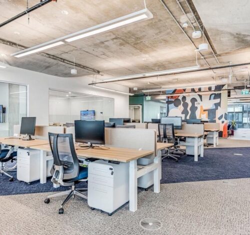 Oficina con sistema de enmascaramiento